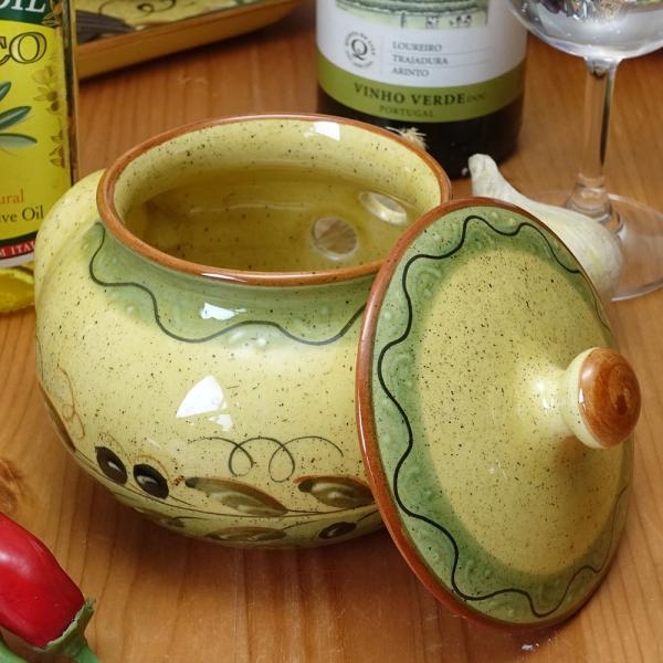 ポルトガル製 陶器 ガーリックポット 緑 からし色 ブラックオリーブ柄 グリーン 保存ケース にんに...