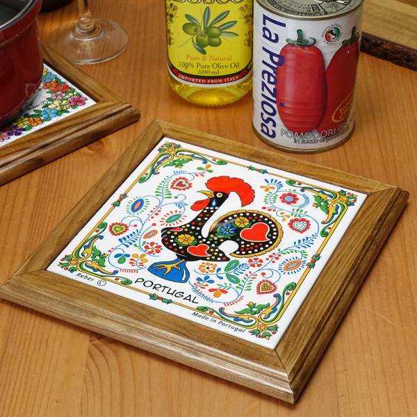 ポルトガル製 ポットプレート 19cm 鍋敷き ニワトリ ガロ バルセロスの雄鶏 カラフル 耐熱 絵...