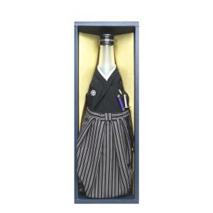 日本酒 幻の瀧 純米吟醸 着物ボトル 坂本龍馬モデル 化粧箱入り 720ml 皇国晴酒造 直送 お酒 新生活 のし・ギフト対応不可