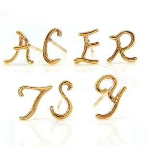 プレゼント イニシャル ピアス 10金 アルファベット イエローゴールド K10 YG 地金 スタッ...