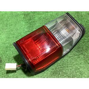 SKP2M ボンゴ テールランプ テールライト 左 コイト220-61871 YS4 EM