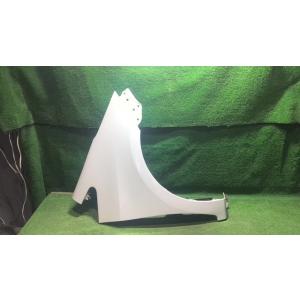 ラクティス DBA-NCP125 右 フロントフェンダー #  070