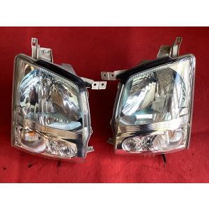 NOAH AZR65G ノア HIDヘッドランプ ヘッドライト 右 コイト28-181  