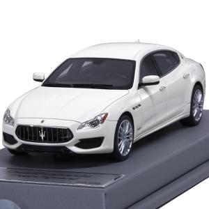 【美品】マセラティ レヴァンテ モデルカー ホワイト1/18 BBR製 美品】マセラティ レヴァンテ モデルカー ホワイト1/18 BBR製