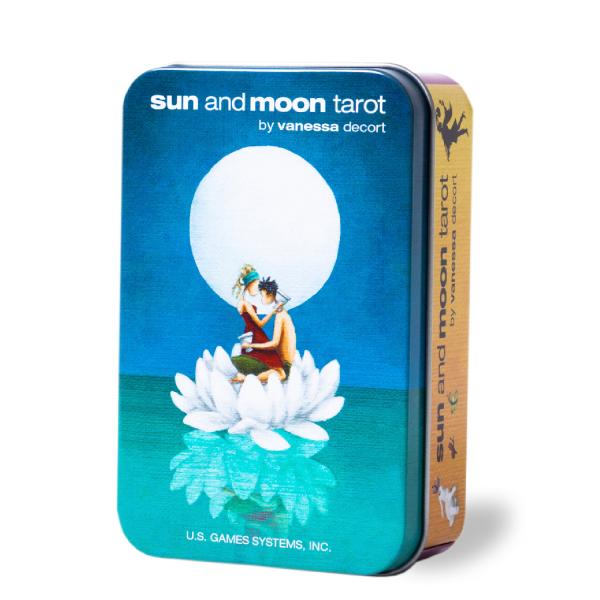 タロットカード サン・アンド・ムーン・タロット 缶入り　Sun and Moon in a Tin ...