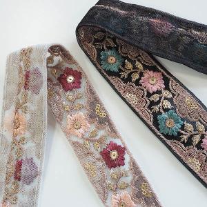 3.5cm幅 ゴールド花柄刺繍入りインド刺繍リ...の詳細画像2