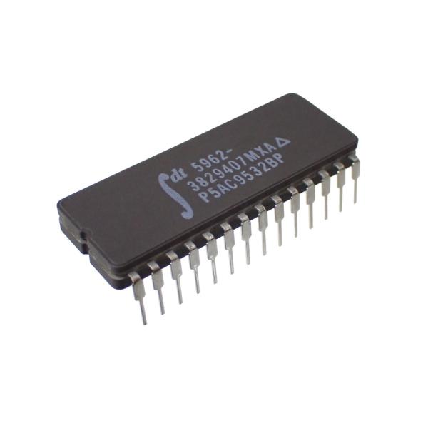 IDT CMOS SRAM 64K (8K x 8-Bit) 5962-3829407MXA