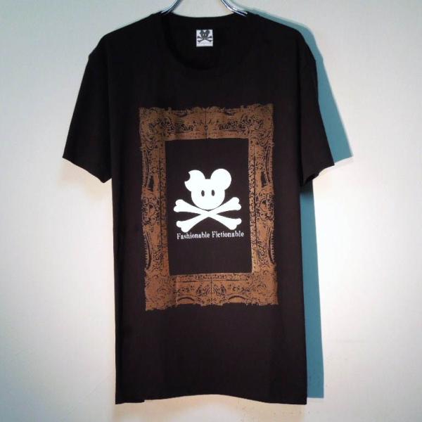 ファッショナブル フィクショナブル フレーム Tシャツ / Black