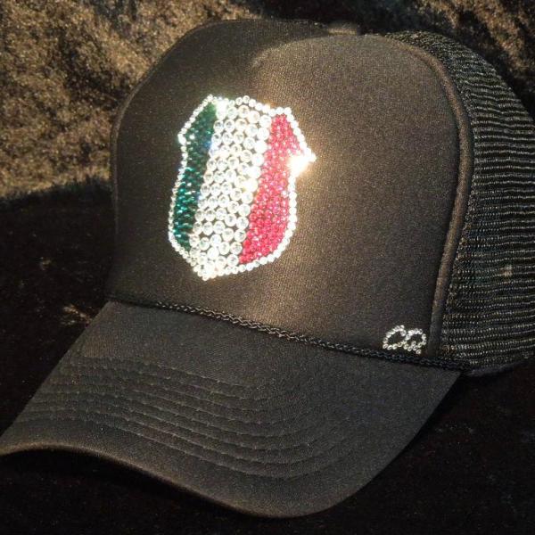 emblem Swarovski　Italy style cap Black