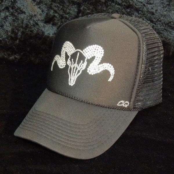 Skull Sheep Swarovski cap black