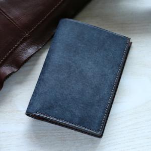 ミドルウォレット　”Medio(メーディオ）”　ネイビー