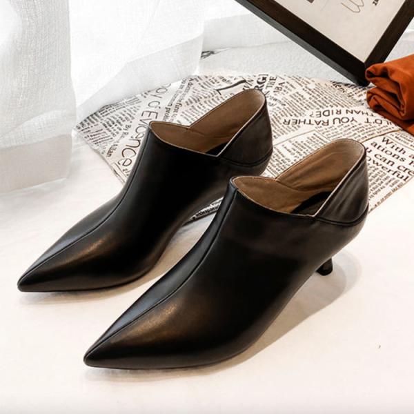 ピンヒール Vカット ハイヒール ブーティー