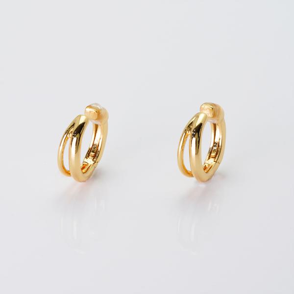 zero touch プランプループイヤリング