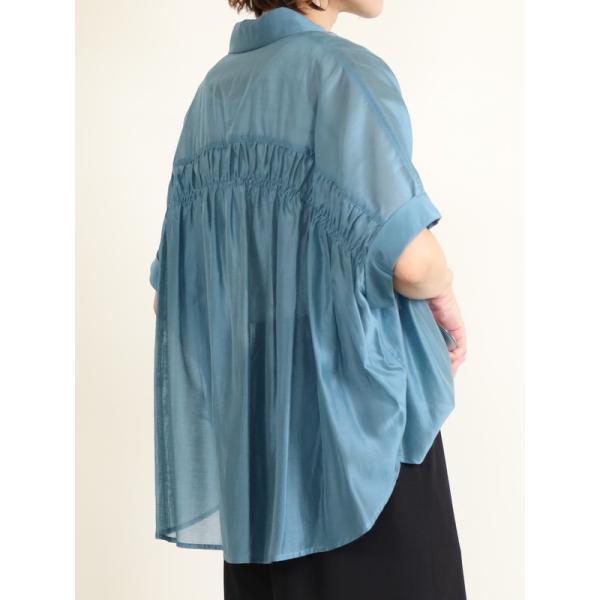 【Un carnet】後ろギャザー半袖シアーシャツ