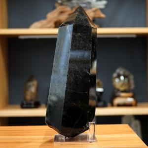 黒水晶 (モリオン) 巨大六角柱(アクリル台座...の詳細画像2