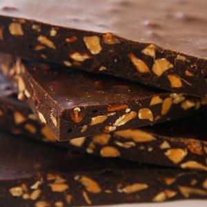 割れチョコ　ビターアーモンド500g