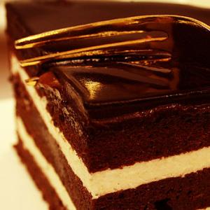 情熱と誘惑のザッハトルテ