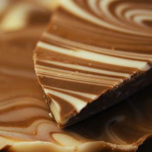 割れチョコ　ミルクマーブル500g