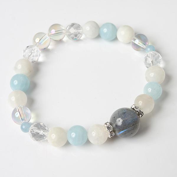 【自分を素直に表現できるようにしてくれる♪】ラブラドライトMixブレスレット