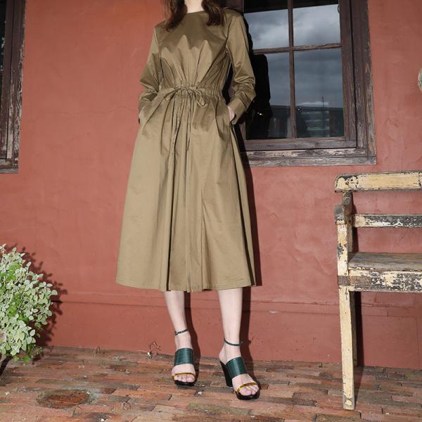 ノーカラーギャザーワンピース