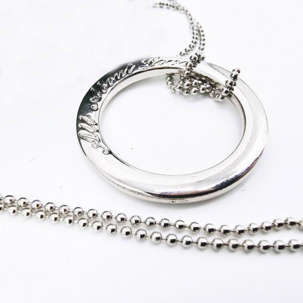 お洒落なデザインのチェーン＆リング　※