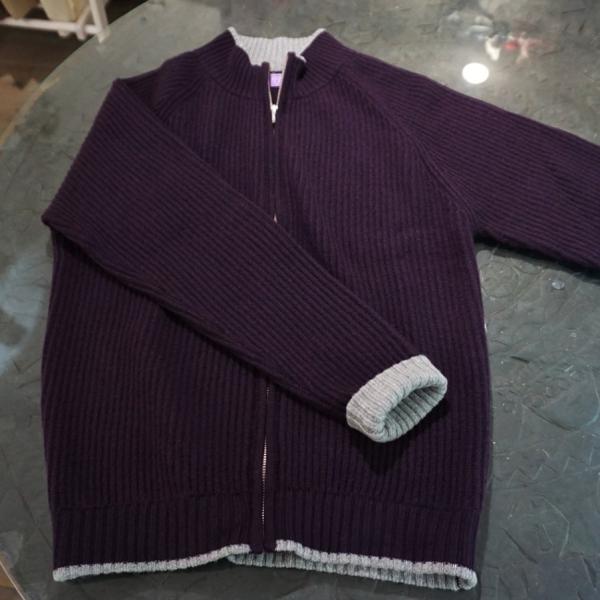 贅沢なカシミヤ100％のメンズ・リブ編みジップアップ・カーデガン パープル色 フリーサイズ