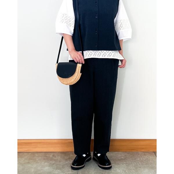 ケイット / ピスネーム付きシャーリングテーパードパンツ