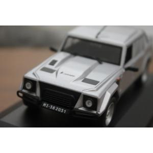 ホワイトボックス 1/43 ランボルギーニ LM002 1986 シルバー WB105