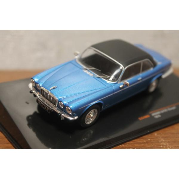 IXO1/43　ジャガー　XJ12Cクーペ　1976　ブルー/ブラックルーフ　CLC400N
