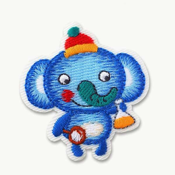 23122　ILLUSTRATION 動物・ゾウ アイロン接着ワッペン　 イラストちっくな動物のかわ...