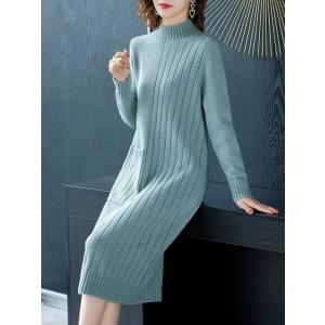 女性のミドル丈のセータードレス,秋冬のセーターとセーターの大きな襟,ニットの長くてゆったりとしたセー...