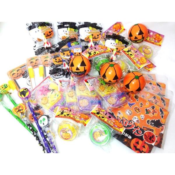 【ハロウィン景品】　配り景品　ハロウィンおもちゃセット　アソ-ト100個入り