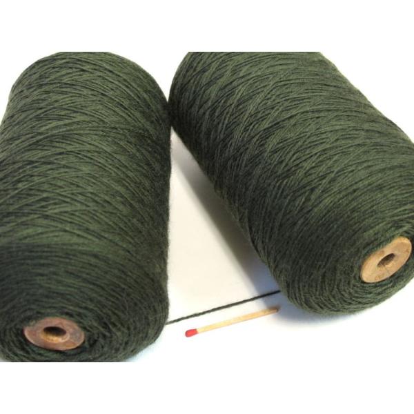 タスマニア（モスグリン）　しっとりやわらかい上質の毛糸が全27色！オススメの人気商品です！