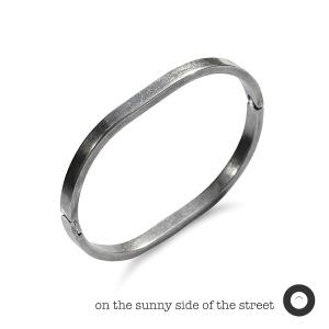 オン ザ サニー サイド オブ ザ ストリート ON THE SUNNY SIDE OF THE STREET オーバル バングル 5mm Oval Bangle 231-128B 正規品 ブレスレット｜アクセサリー its 12 midnight