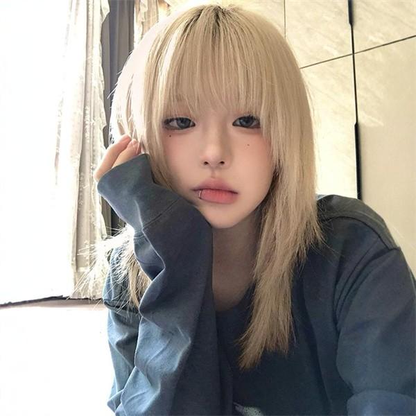 ウィッグ ミディアムへア ストレート ゴールド 金髪 前髪あり フルウィッグ 可愛い コスレ ロリー...