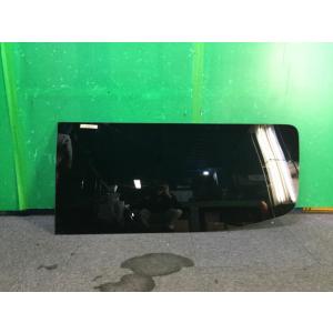 NV350キャラバン LDF-VW2E26 右サイドガラス KAD M213 83300-3XA3C