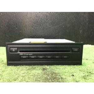 アウディ Q5 ABA-8RCDNF CDチェンジャー LY9C 4E0910110L