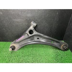 キャリィ 3BD-DA16T 右Fロアアーム Z2S  45201-82MB1