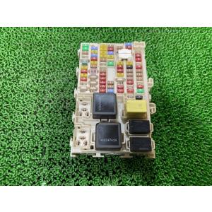 アウトランダー 5LA-GN0W ヒューズボックス X42 8565A577