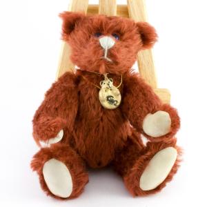 イギリス メリーソート(Merrythought) 白いポニー DAKS イギリス メリーソート(Merrythought) 白いポニー DAKS