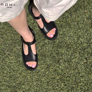 MOHI（モヒ） ダブルバックルサンダル スタッズ ネグロ Mohi W-Buckle