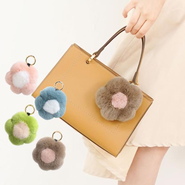 フラワー ファー チャーム お花 レッキス バックチャーム アクセサリー ポンポン キーホルダー 可...