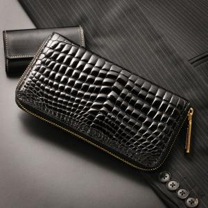 美品 鰐革✨ボッテガヴェネタ クロコダイル イントレチャート 長財布 ブラック BOTTEGA VENETA（ボッテガ・ヴェネタ） 二つ折り長財布 120697 VO0A5