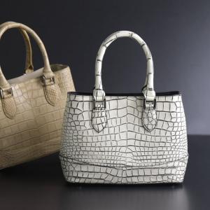 美品 クロワ ロワイヤル JRA クロコダイル ホワイト ハンドバッグ 0493