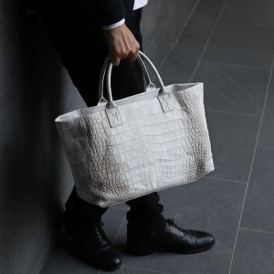 sankyo shokai（三京商会） ヒマラヤ クロコダイル メンズ トート