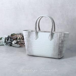 希少　クロコダイル　ハンドバッグ　マット加工　センター取り　自立可能　ホワイト クロコダイル ハンドバッグ レディース 2way バッグ 鍵付き