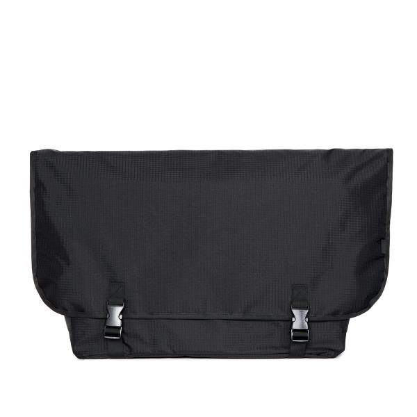 Black PACKING RIP STOP MESSENGER F   /jae000087