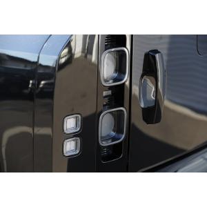 即納!!最短3日で発送！】LandRover ディフェンダー テールライト