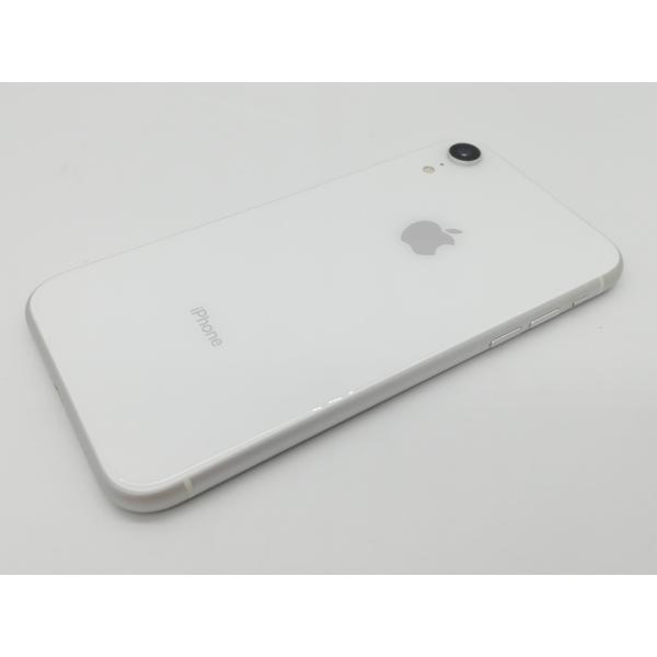 【中古】Apple au 【SIMロック解除済み】 iPhone XR 64GB ホワイト MT03...