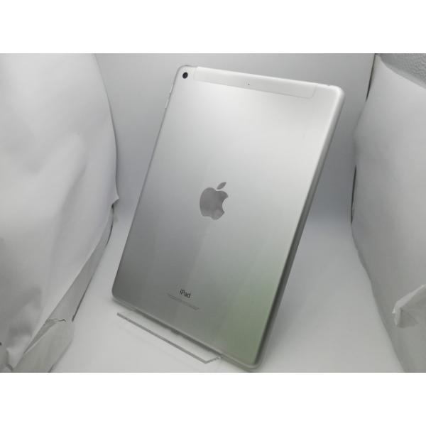 【中古】Apple au 【SIMロック解除済み】 iPad（第6世代/2018） 32GB シルバ...